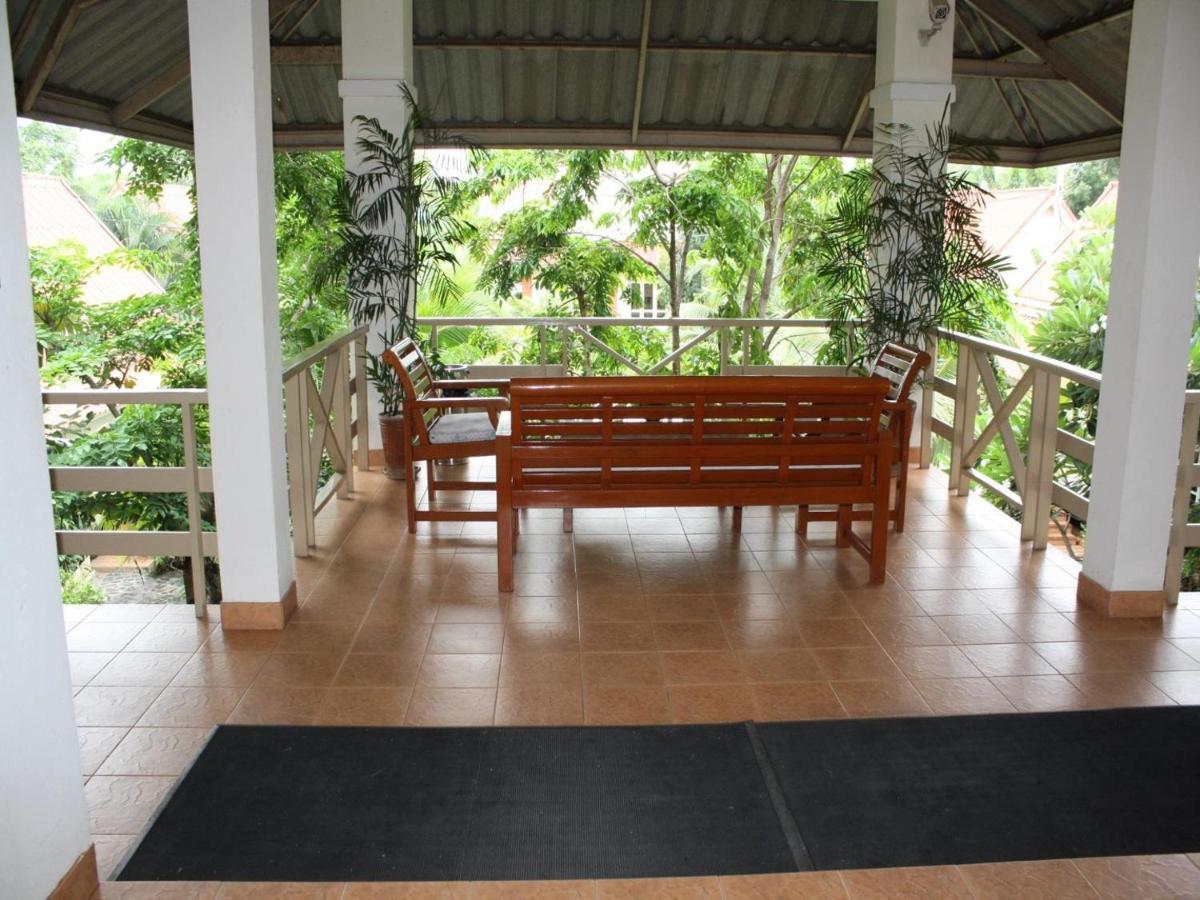 Tonwa Resort Hotel Khon Kaen Esterno foto