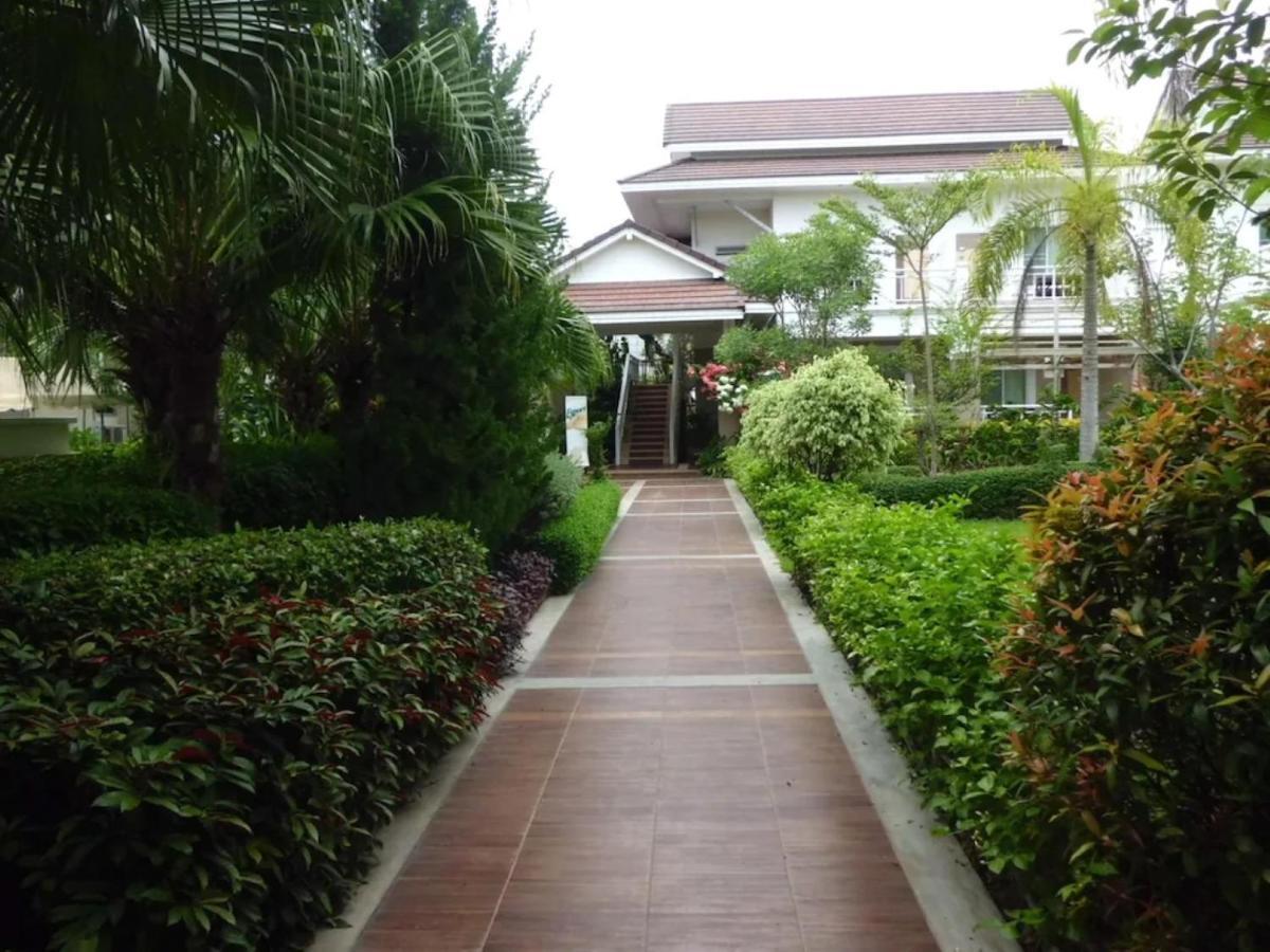 Tonwa Resort Hotel Khon Kaen Esterno foto