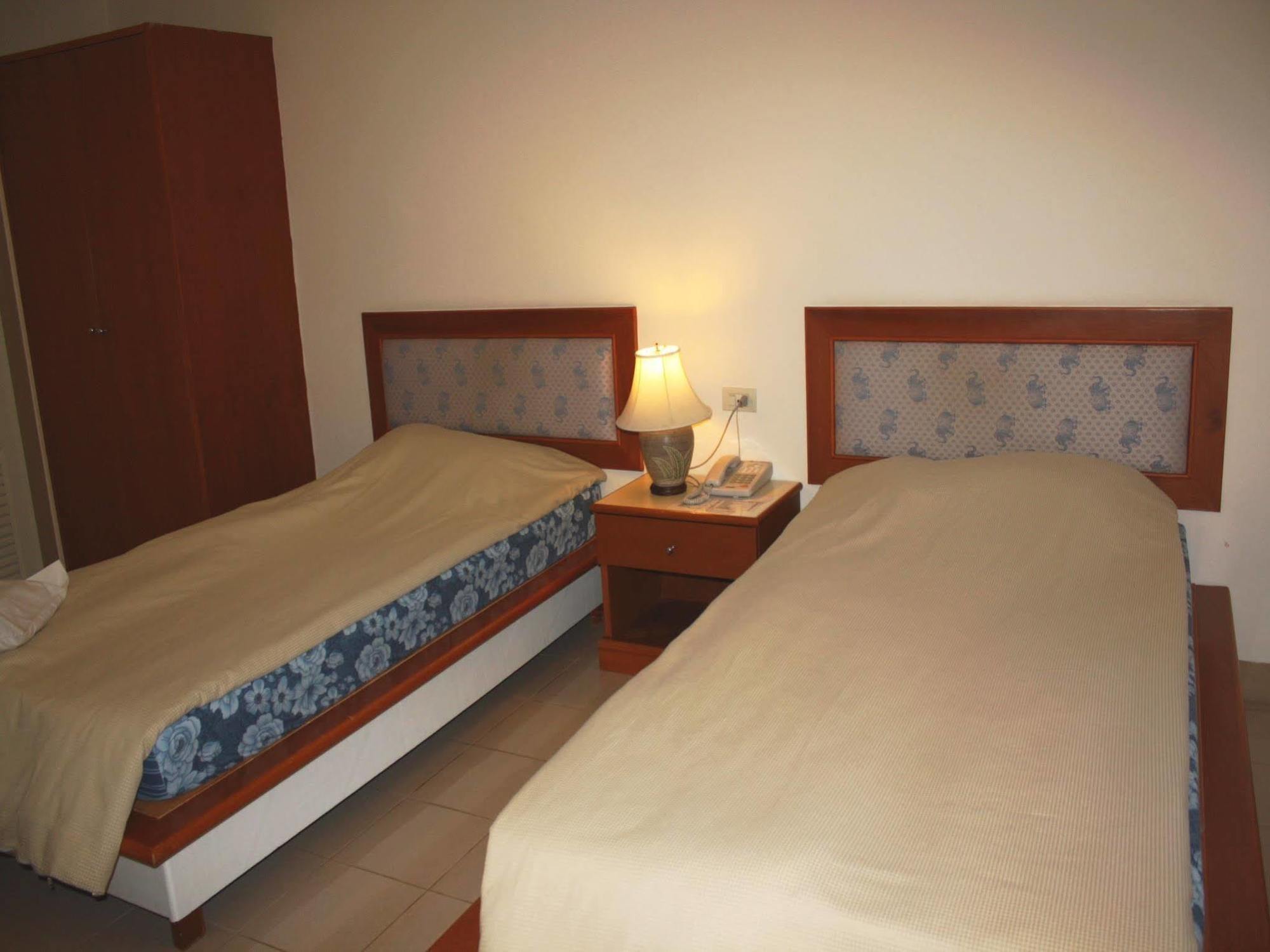 Tonwa Resort Hotel Khon Kaen Esterno foto