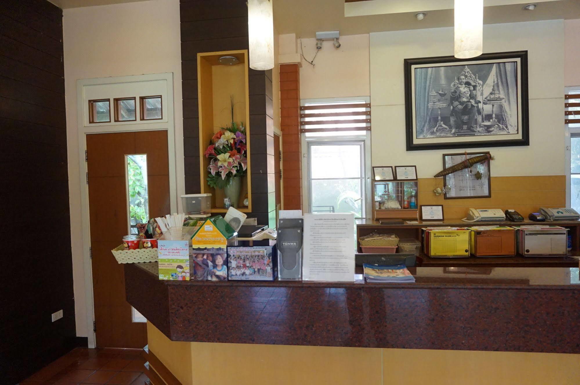 Tonwa Resort Hotel Khon Kaen Esterno foto