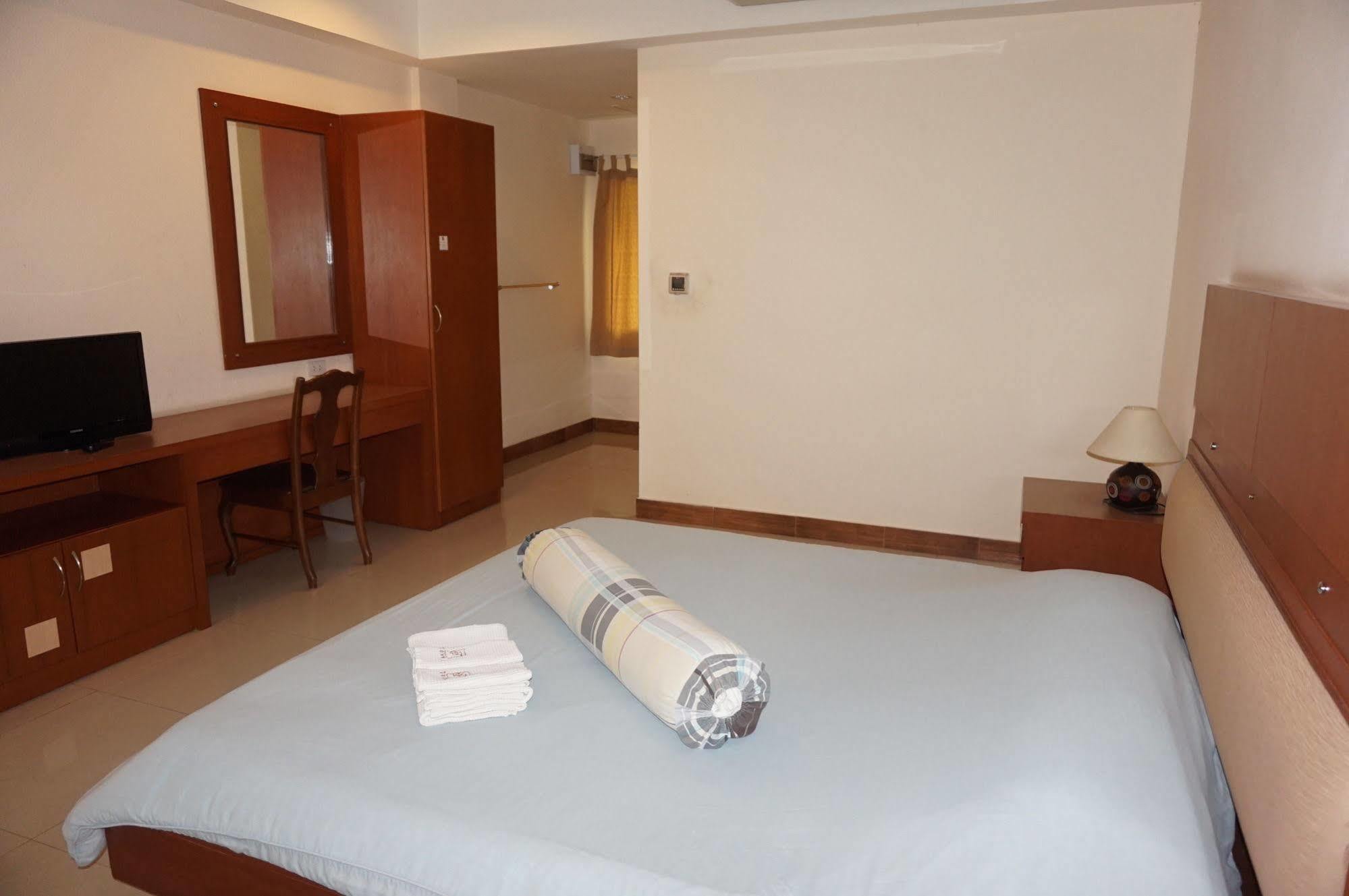 Tonwa Resort Hotel Khon Kaen Esterno foto