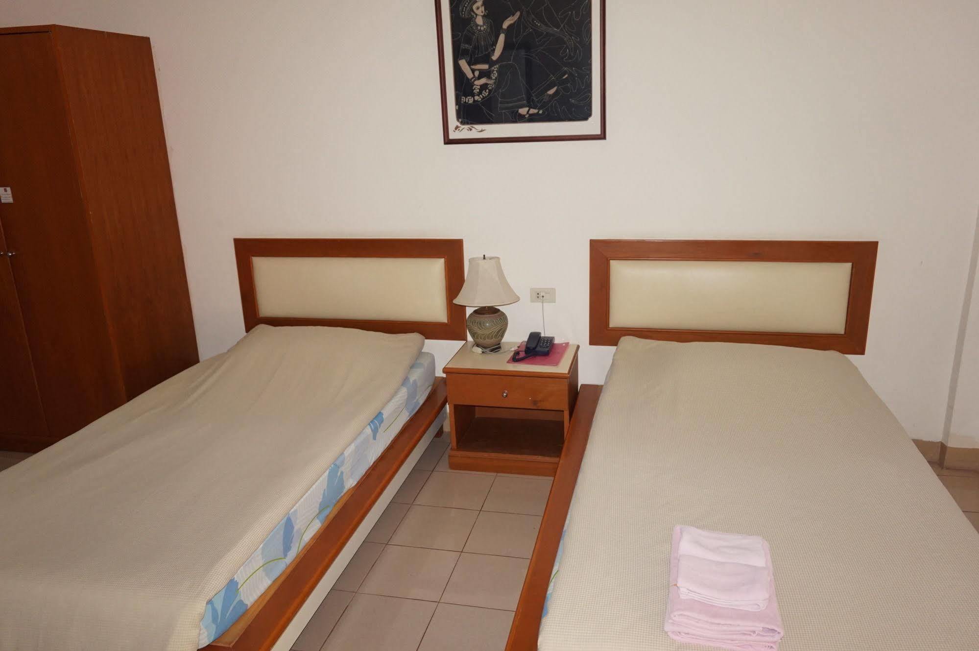 Tonwa Resort Hotel Khon Kaen Esterno foto