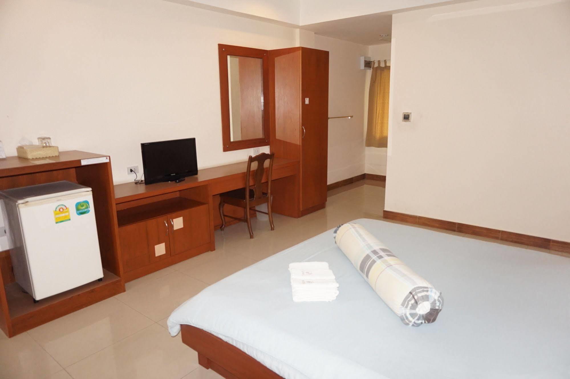Tonwa Resort Hotel Khon Kaen Esterno foto