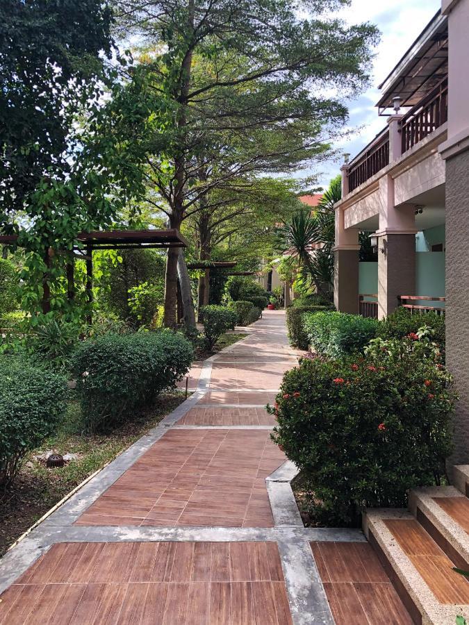 Tonwa Resort Hotel Khon Kaen Esterno foto